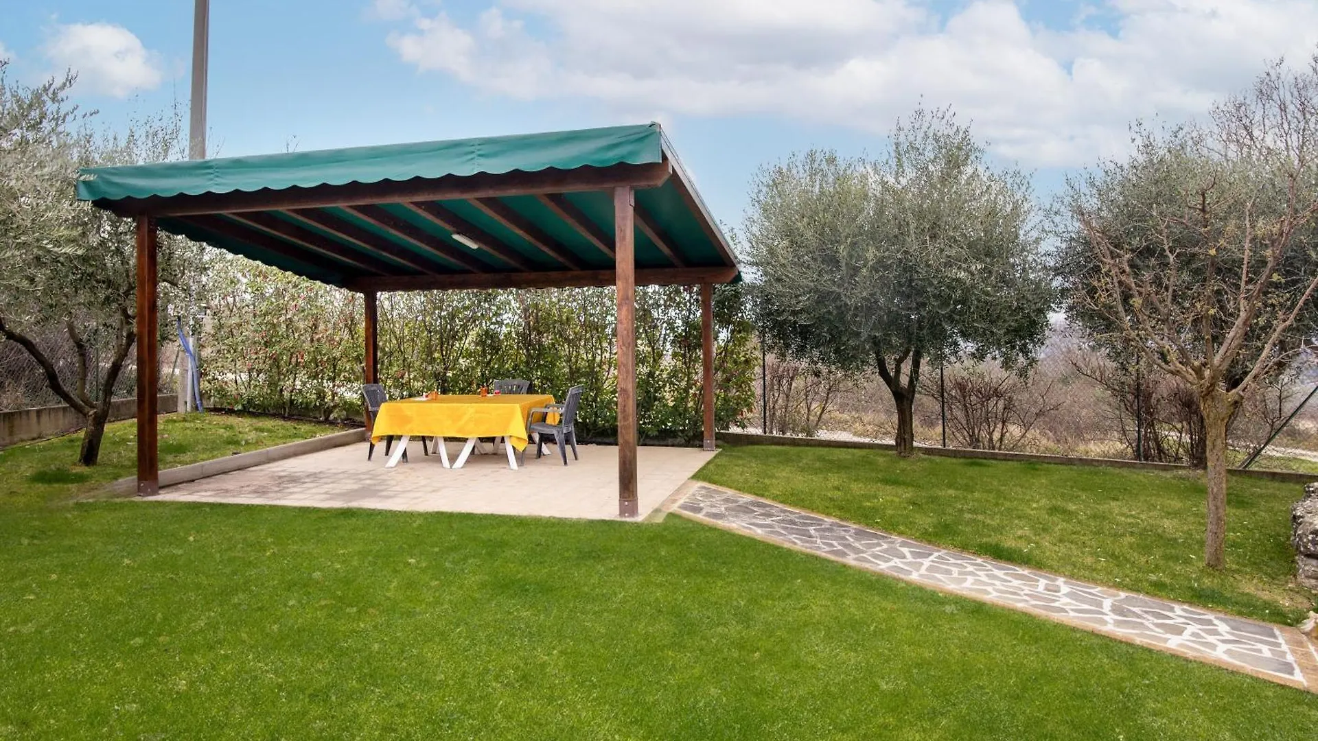 Casavacanzelemore - Casa Zoe Valfabbrica